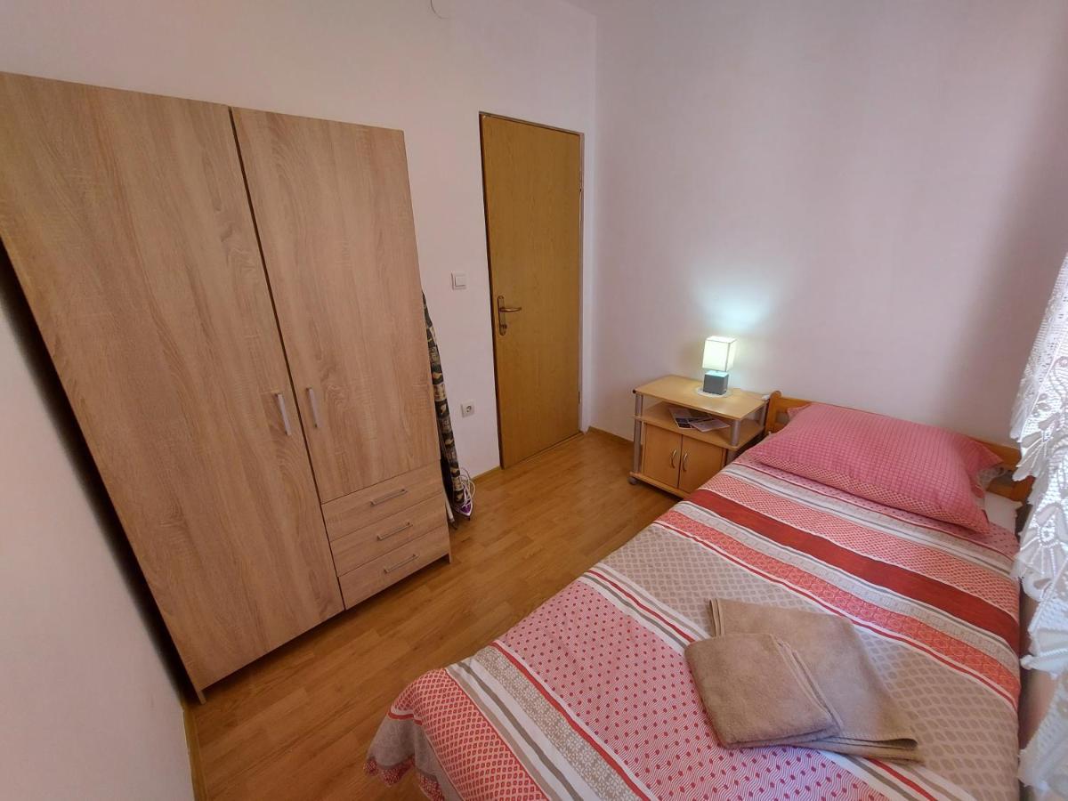 Apartman Porat Apartamento Pula Exterior foto