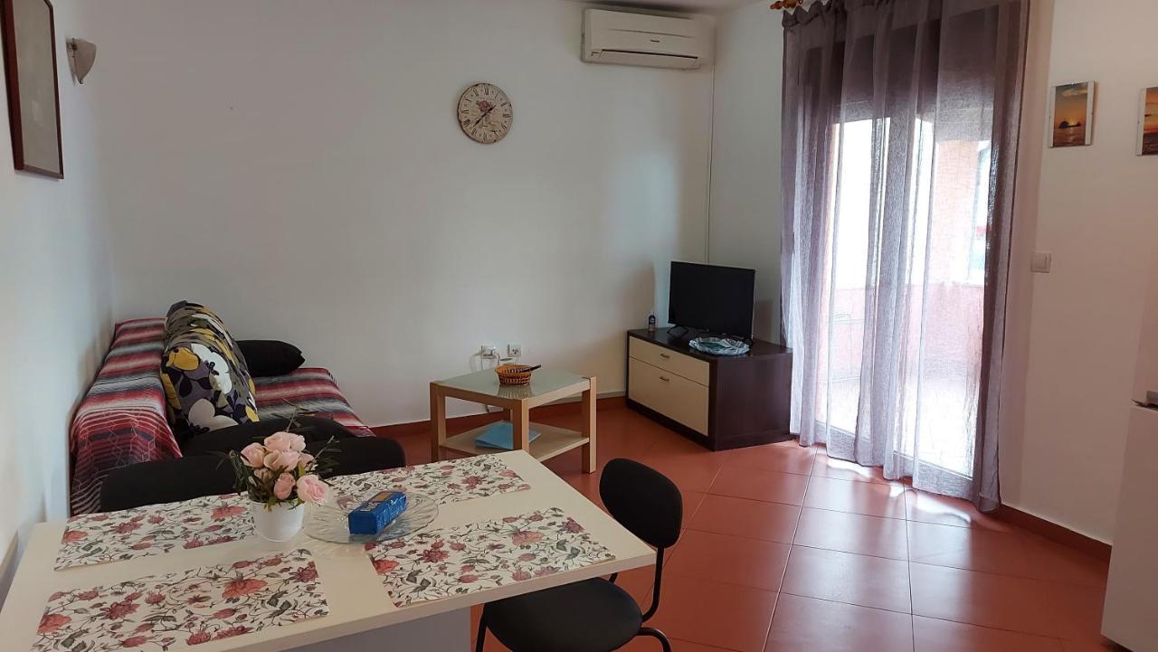 Apartman Porat Apartamento Pula Exterior foto